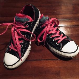 CONVERSE SNEAKERS. W7. M5